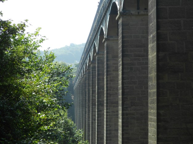 The supporting piers.